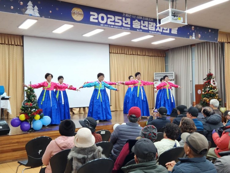 f57328313e8715eee015556724d95e32_1765353